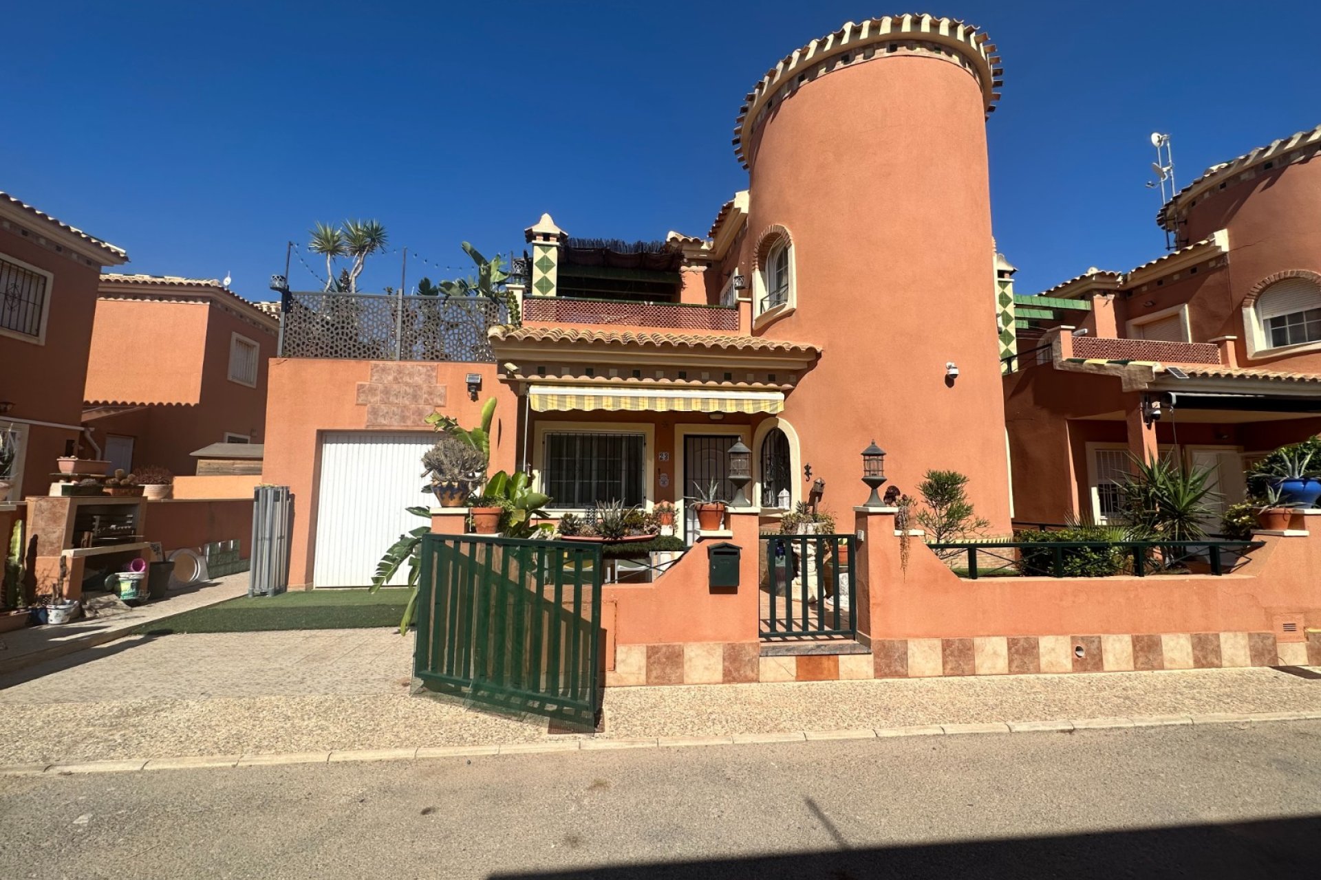 Segunda mano - Villa -
Orihuela - Inland