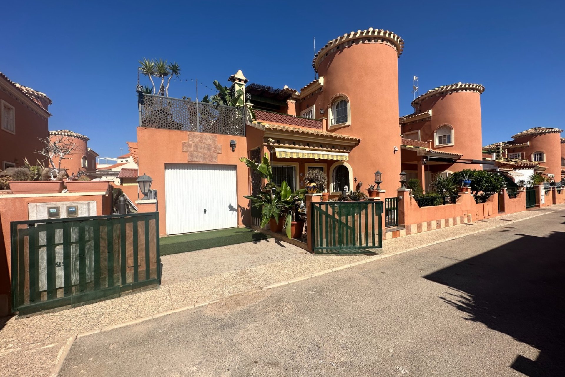 Segunda mano - Villa -
Orihuela - Inland