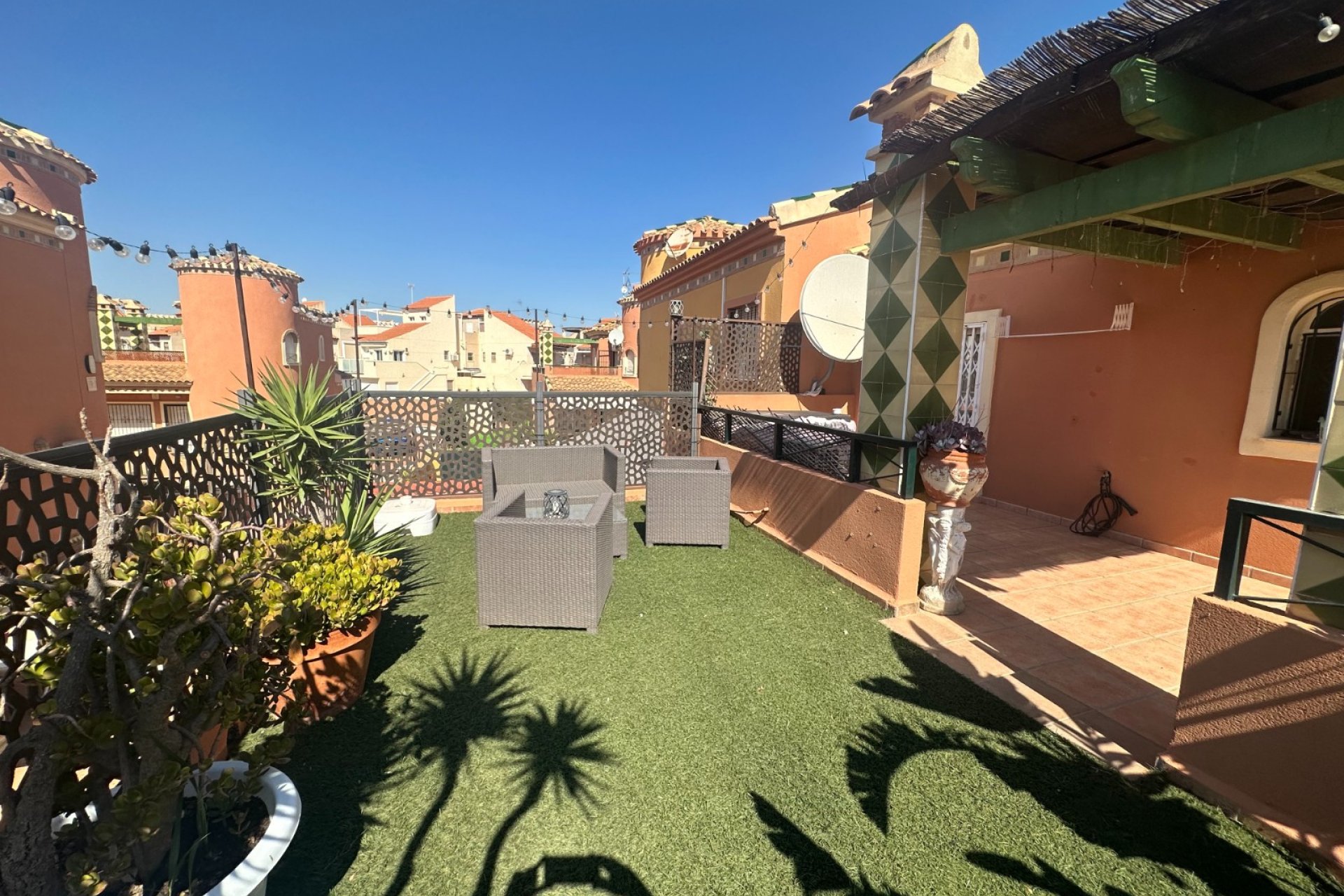 Segunda mano - Villa -
Orihuela - Inland