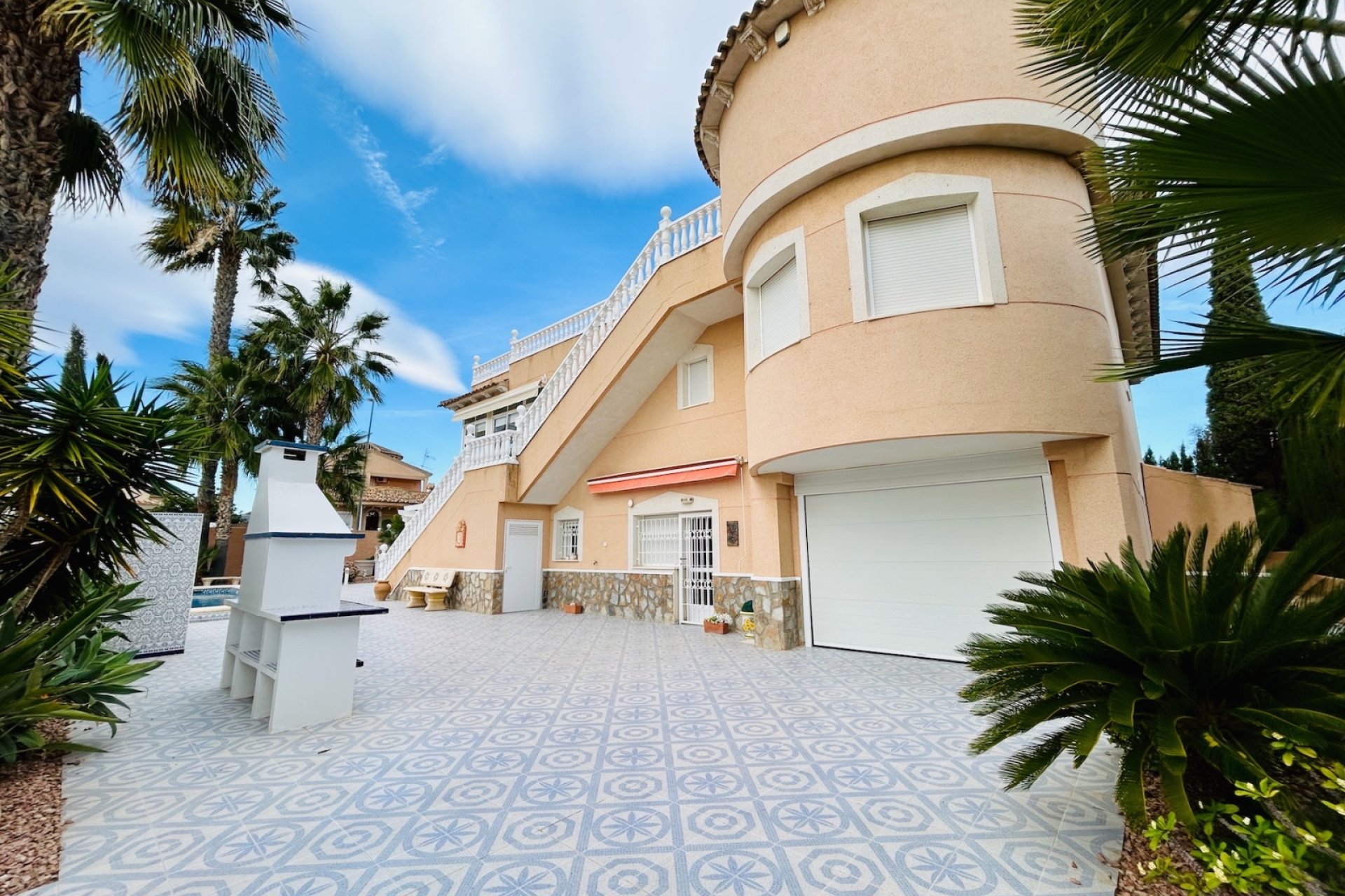 Segunda mano - Villa -
Orihuela - Inland