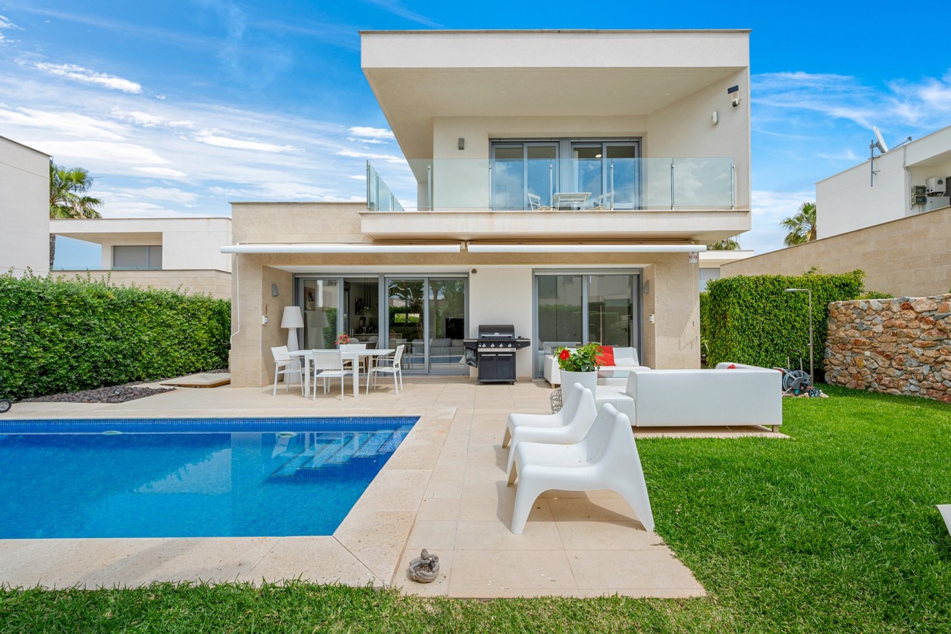 Segunda mano - Villa -
Orihuela - Inland
