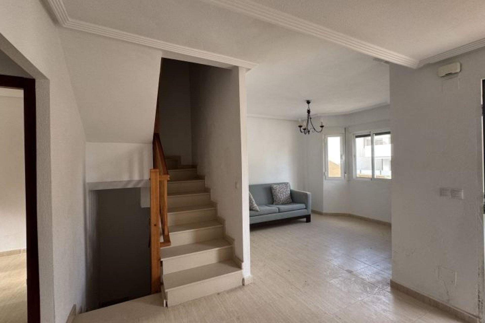 Segunda mano - Villa -
Orihuela - Inland