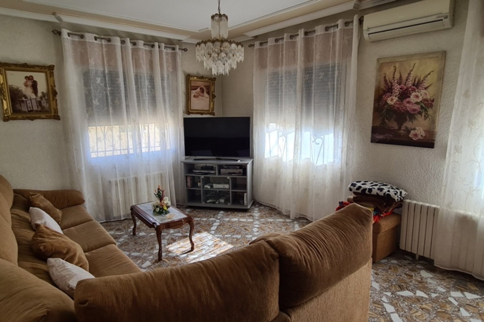 Segunda mano - Villa -
Orihuela - Inland