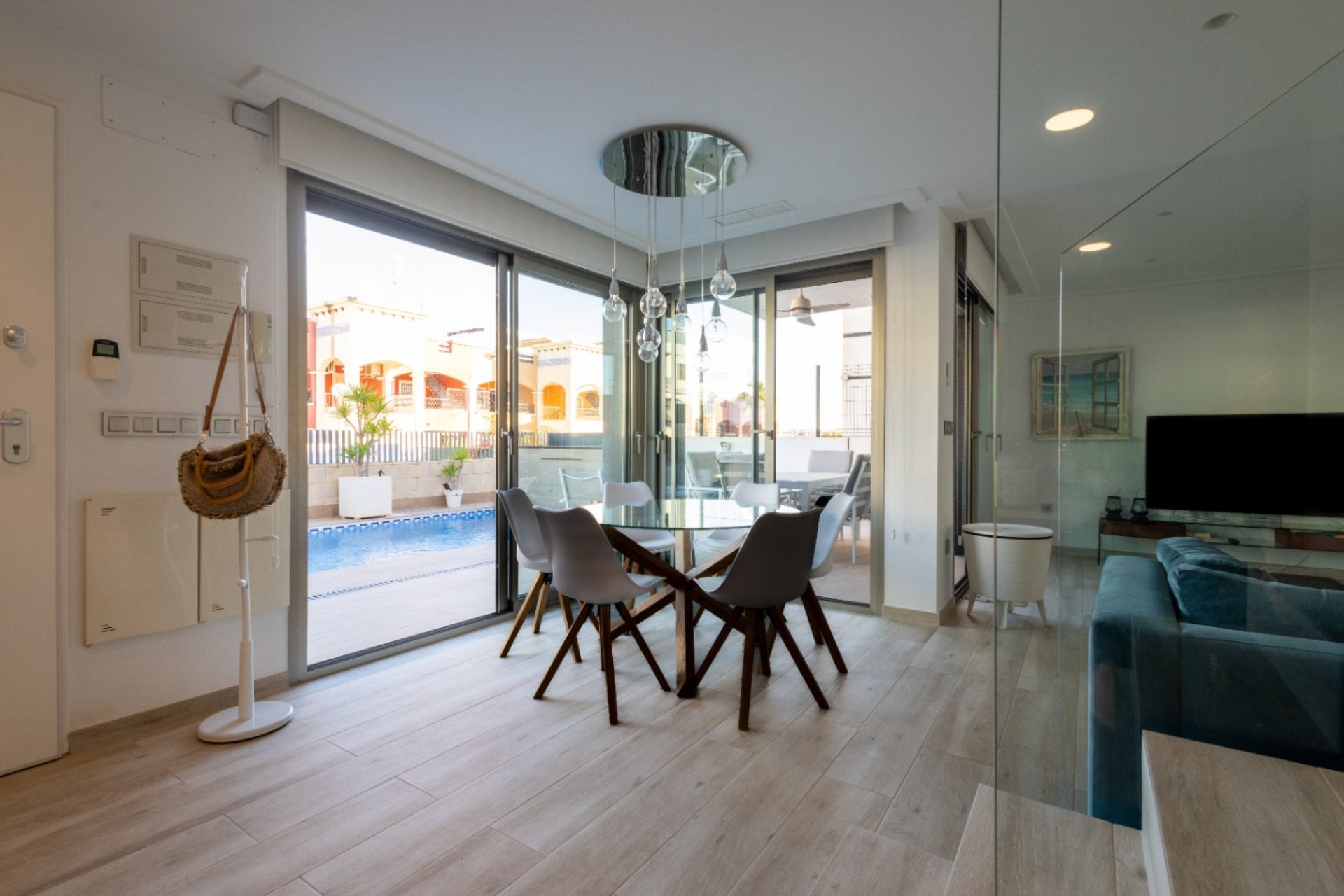 Segunda mano - Villa -
Orihuela - Inland