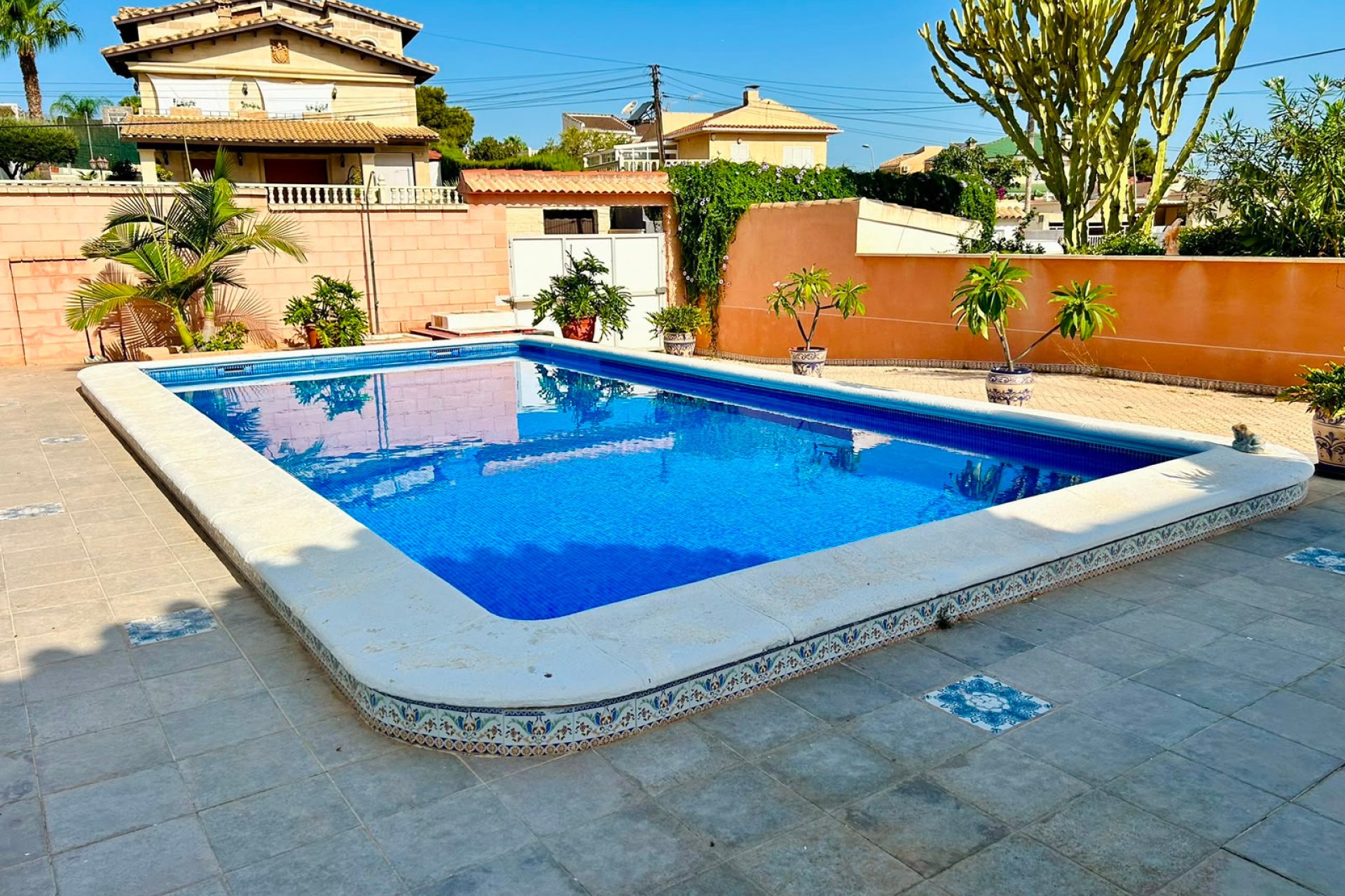 Segunda mano - Villa -
Orihuela - Inland
