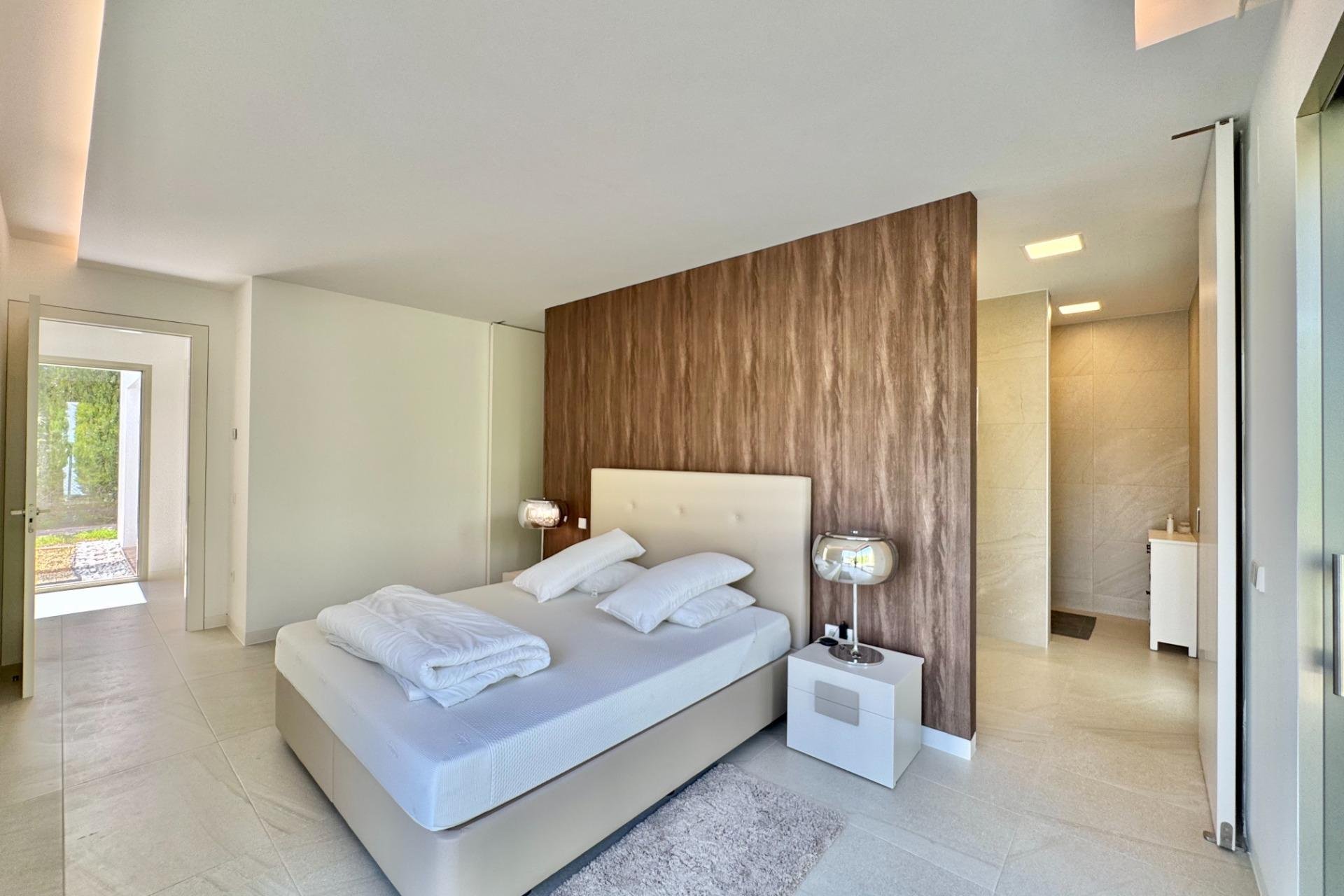 Segunda mano - Villa -
Orihuela - Las Colinas Golf