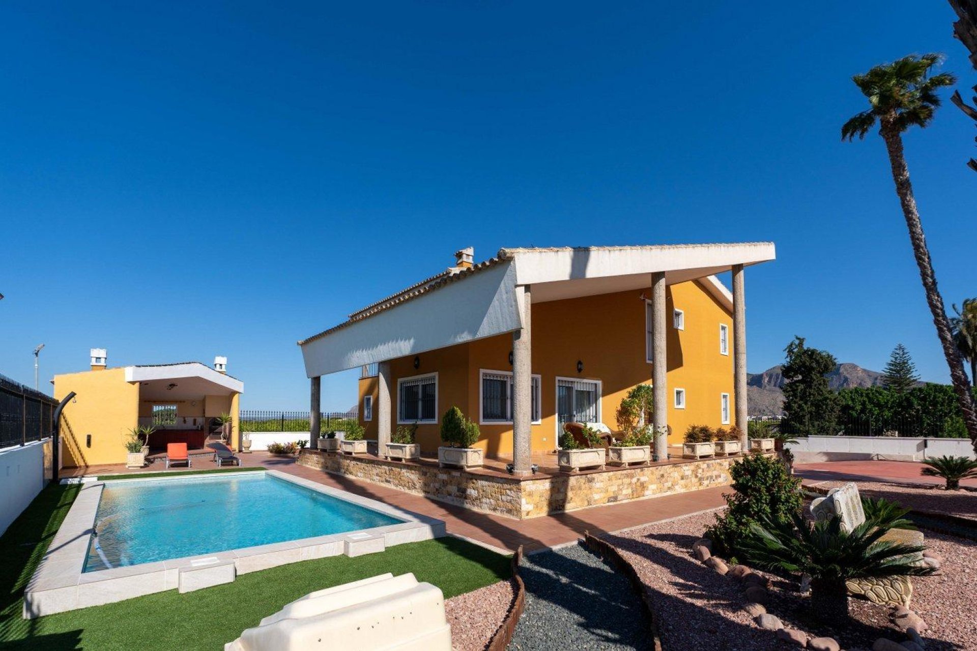 Segunda mano - Villa -
Orihuela - Orihuela Ciudad