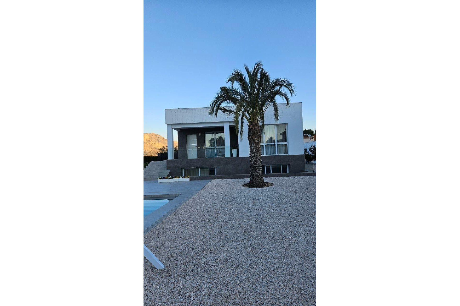Segunda mano - Villa -
Orihuela - Urb. Montepinar