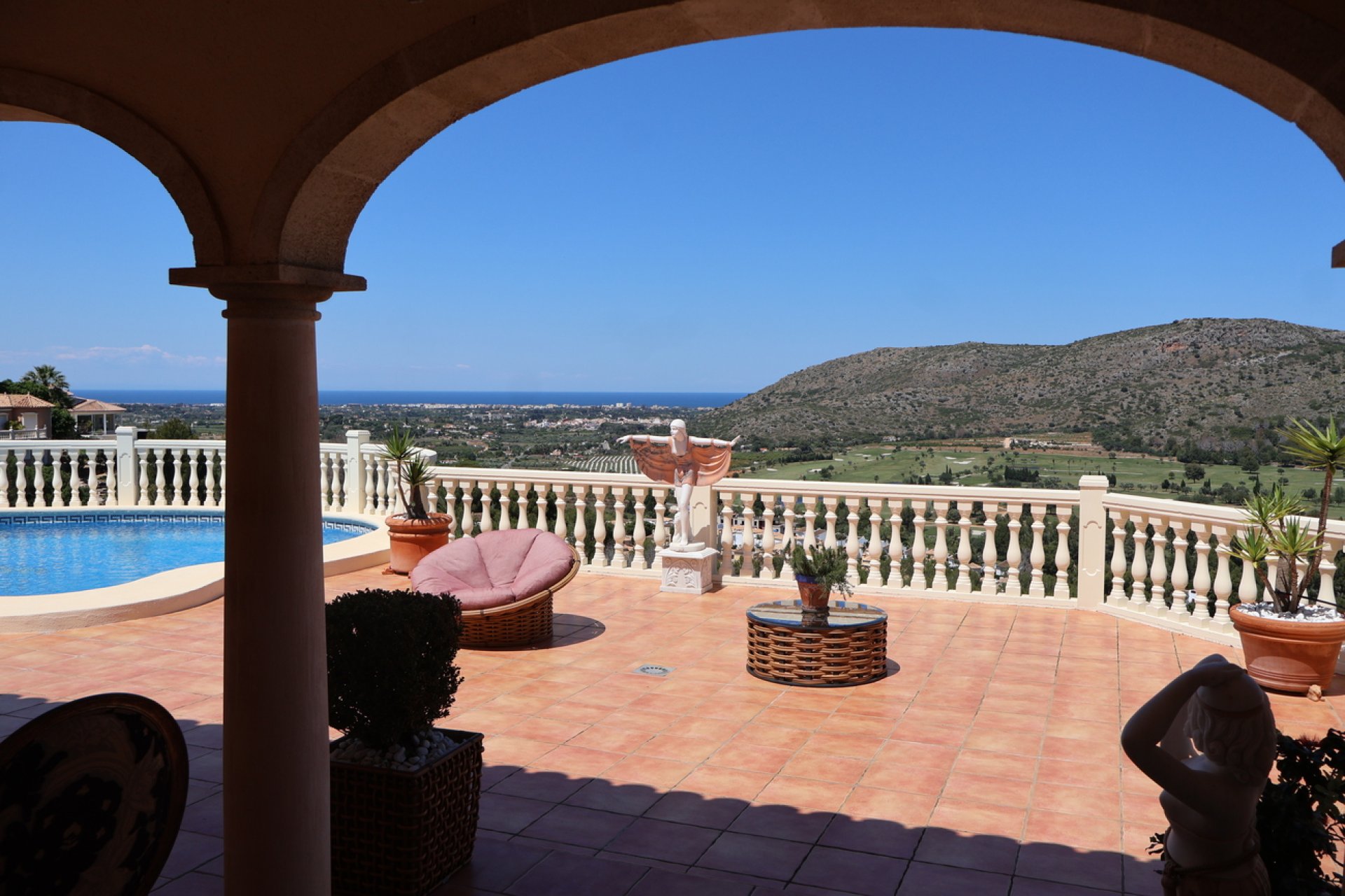 Segunda mano - Villa -
Pedreguer - Inland