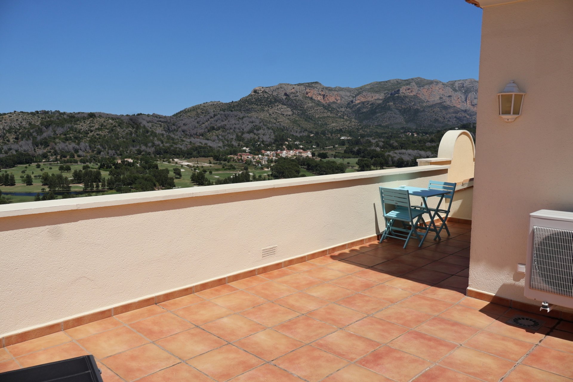 Segunda mano - Villa -
Pedreguer - Inland
