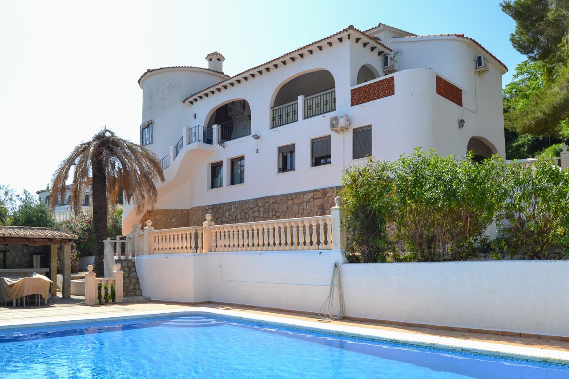 Segunda mano - Villa -
Pedreguer - Inland