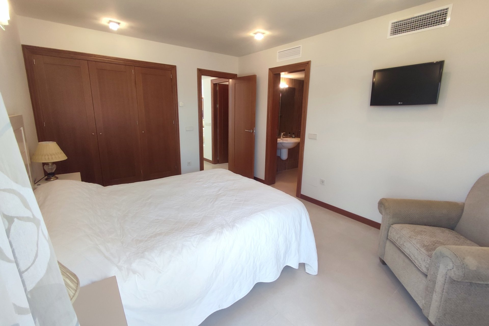 Segunda mano - Villa -
Peraleja Golf - Inland