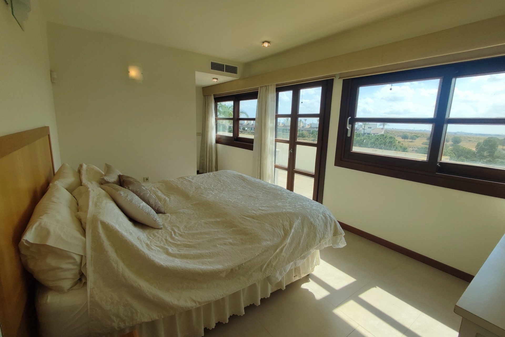Segunda mano - Villa -
Peraleja Golf - Inland
