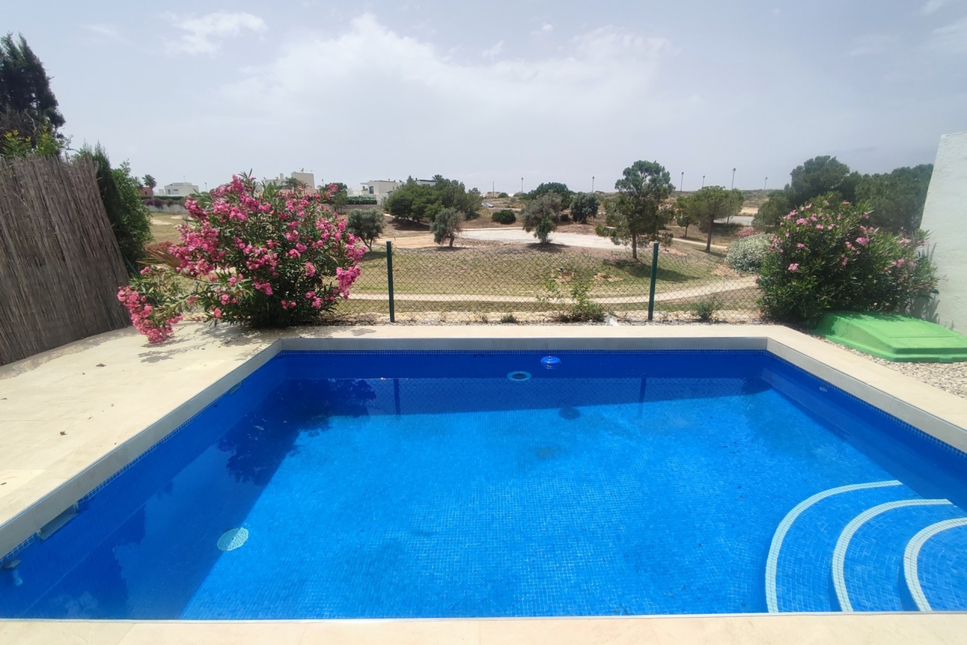 Segunda mano - Villa -
Peraleja Golf - Inland