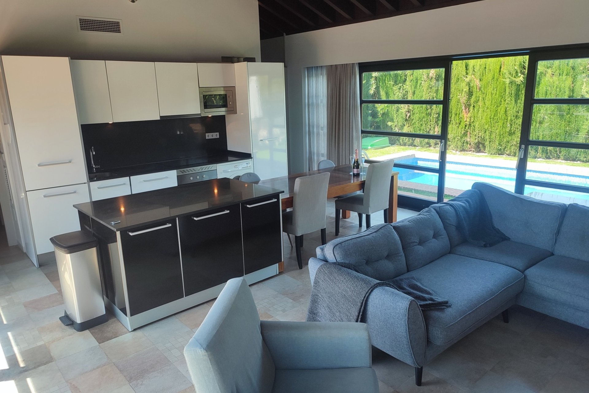 Segunda mano - Villa -
Peraleja Golf - Inland