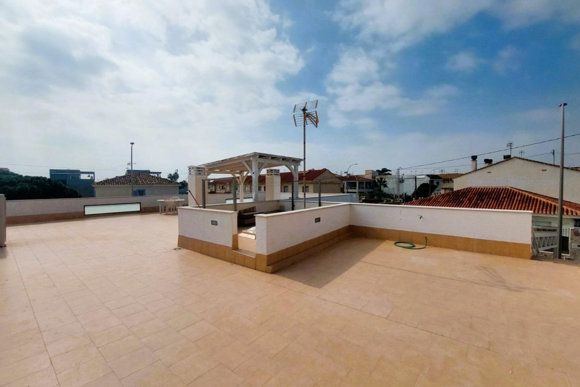 Segunda mano - Villa -
Pilar de la Horadada - Costa Blanca