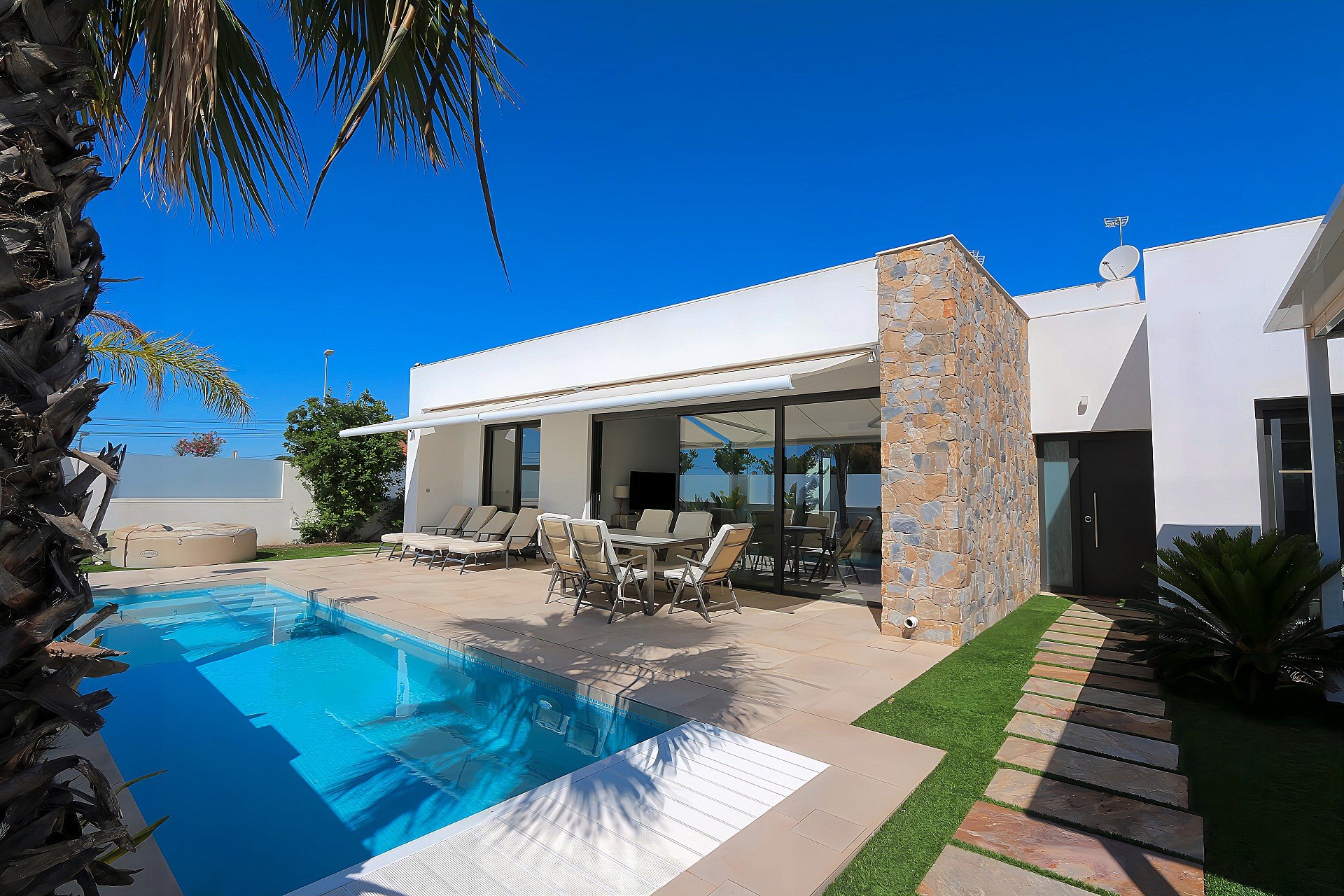 Segunda mano - Villa -
Pilar de la Horadada - Costa Blanca