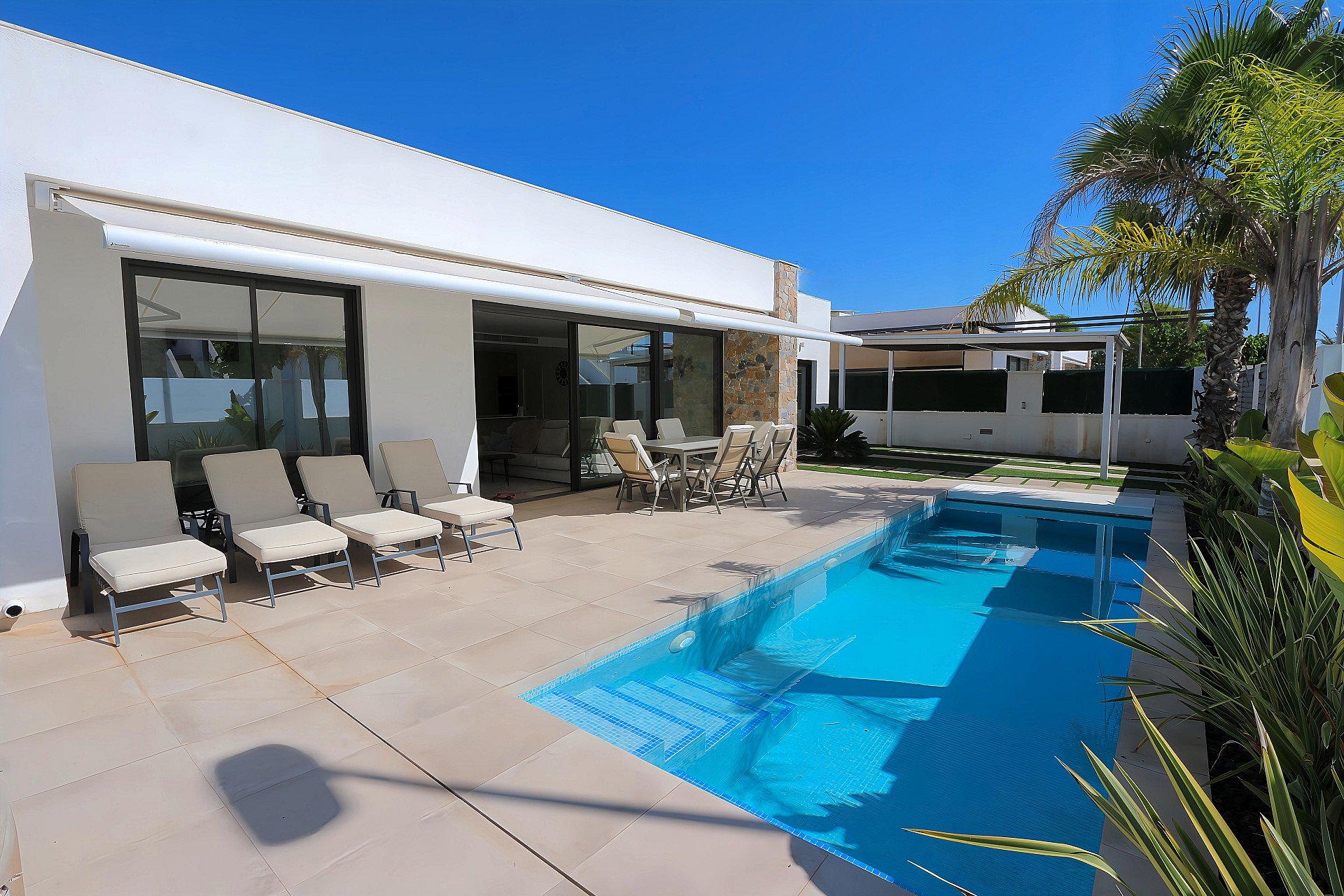 Segunda mano - Villa -
Pilar de la Horadada - Costa Blanca