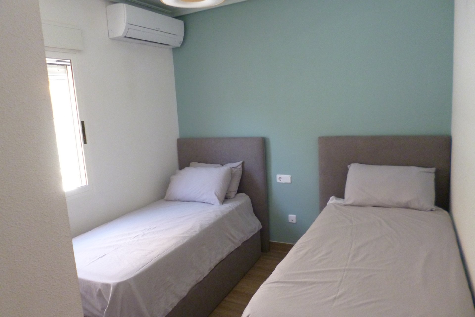 Segunda mano - Villa -
Pilar de la Horadada - Costa Blanca