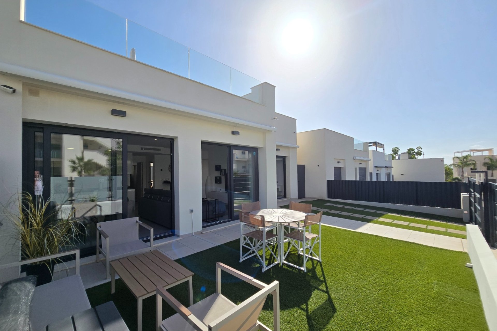 Segunda mano - Villa -
Pilar de la Horadada - Costa Blanca