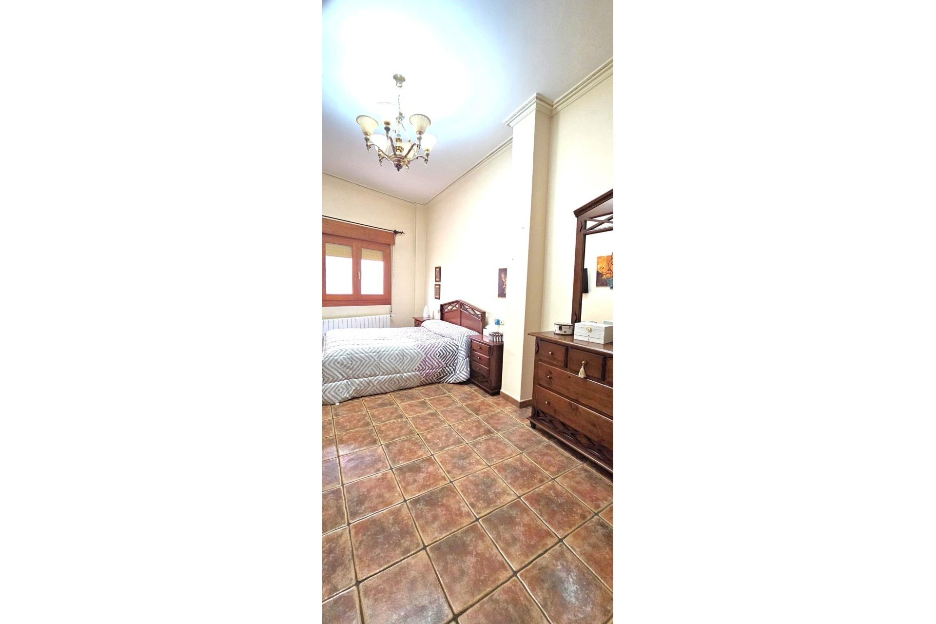 Segunda mano - Villa -
Pinoso - Centro