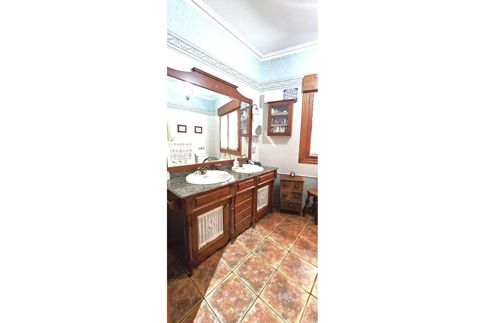 Segunda mano - Villa -
Pinoso - Centro