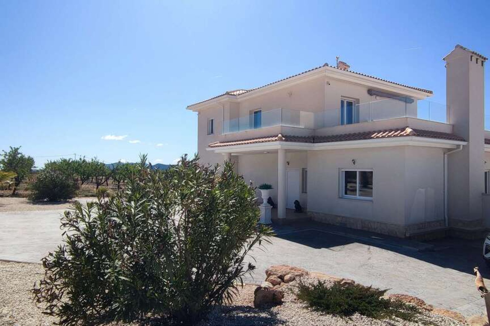 Segunda mano - Villa -
Pinoso - Inland