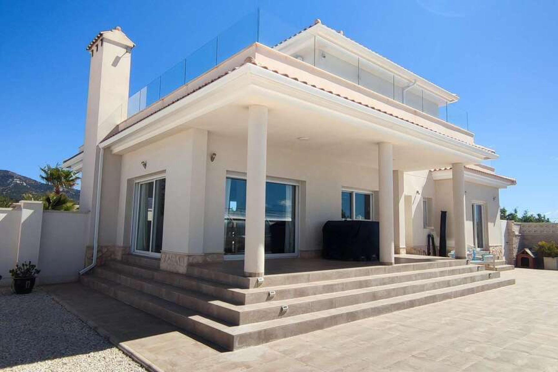 Segunda mano - Villa -
Pinoso - Inland