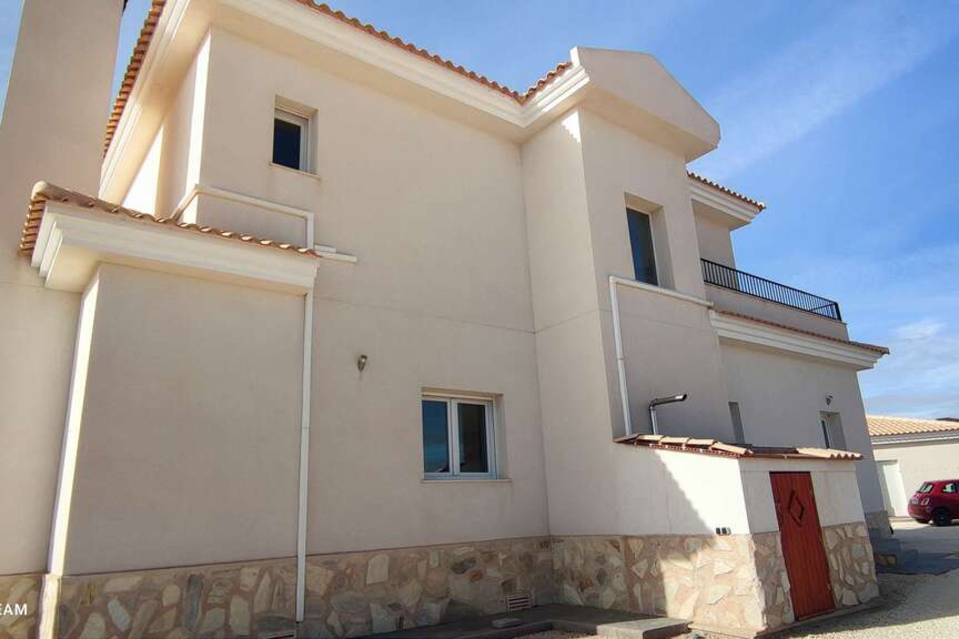 Segunda mano - Villa -
Pinoso - Inland