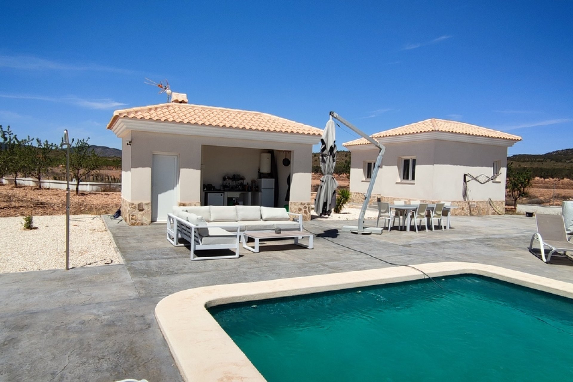 Segunda mano - Villa -
Pinoso - Inland