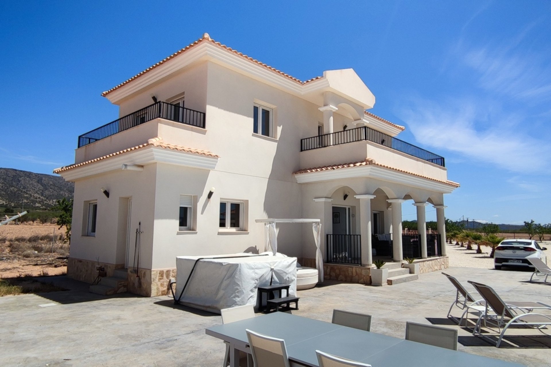 Segunda mano - Villa -
Pinoso - Inland