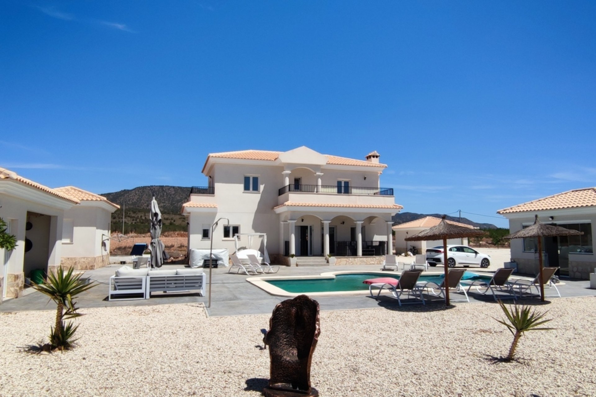 Segunda mano - Villa -
Pinoso - Inland