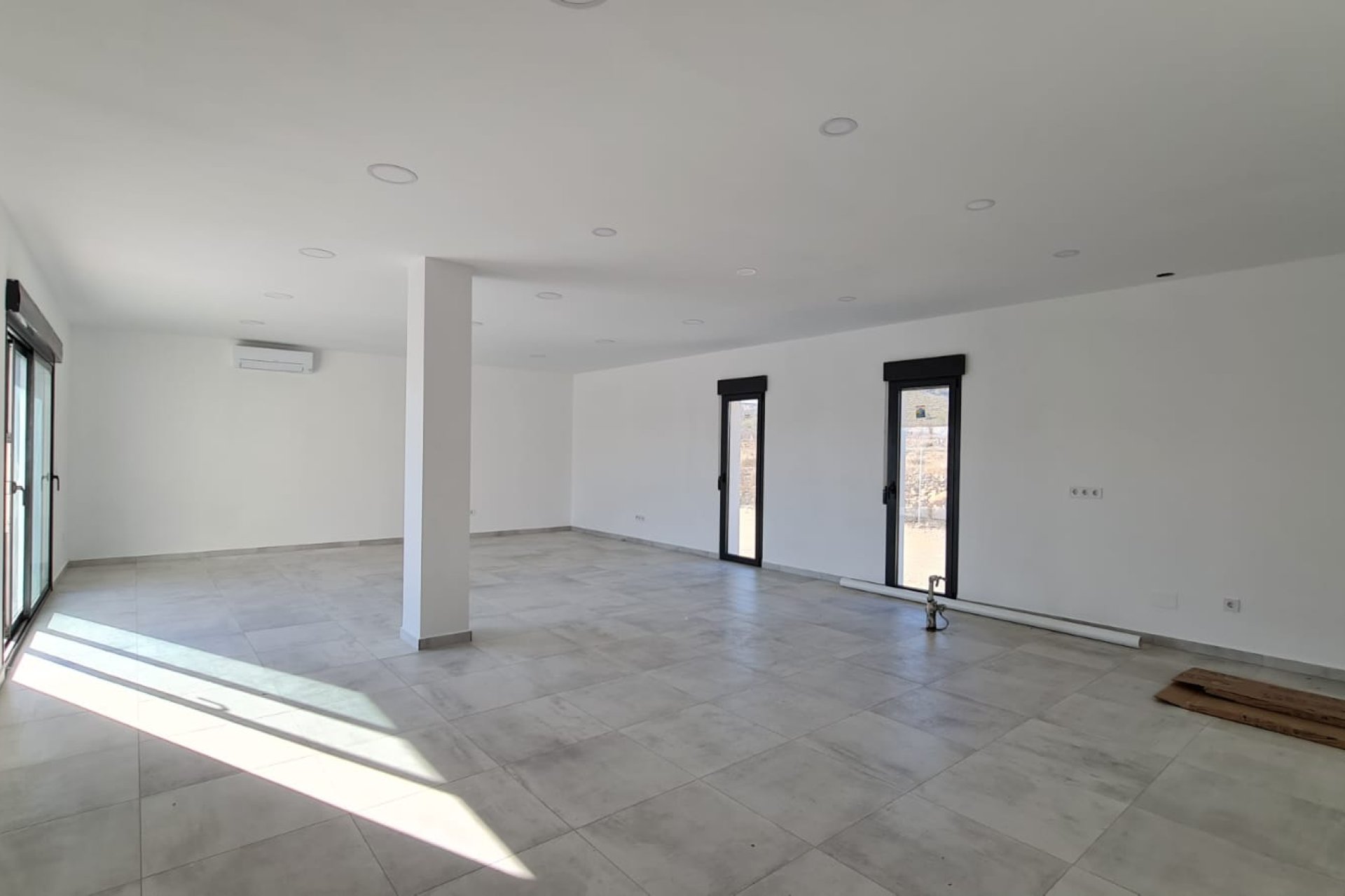 Segunda mano - Villa -
Pinoso - Inland