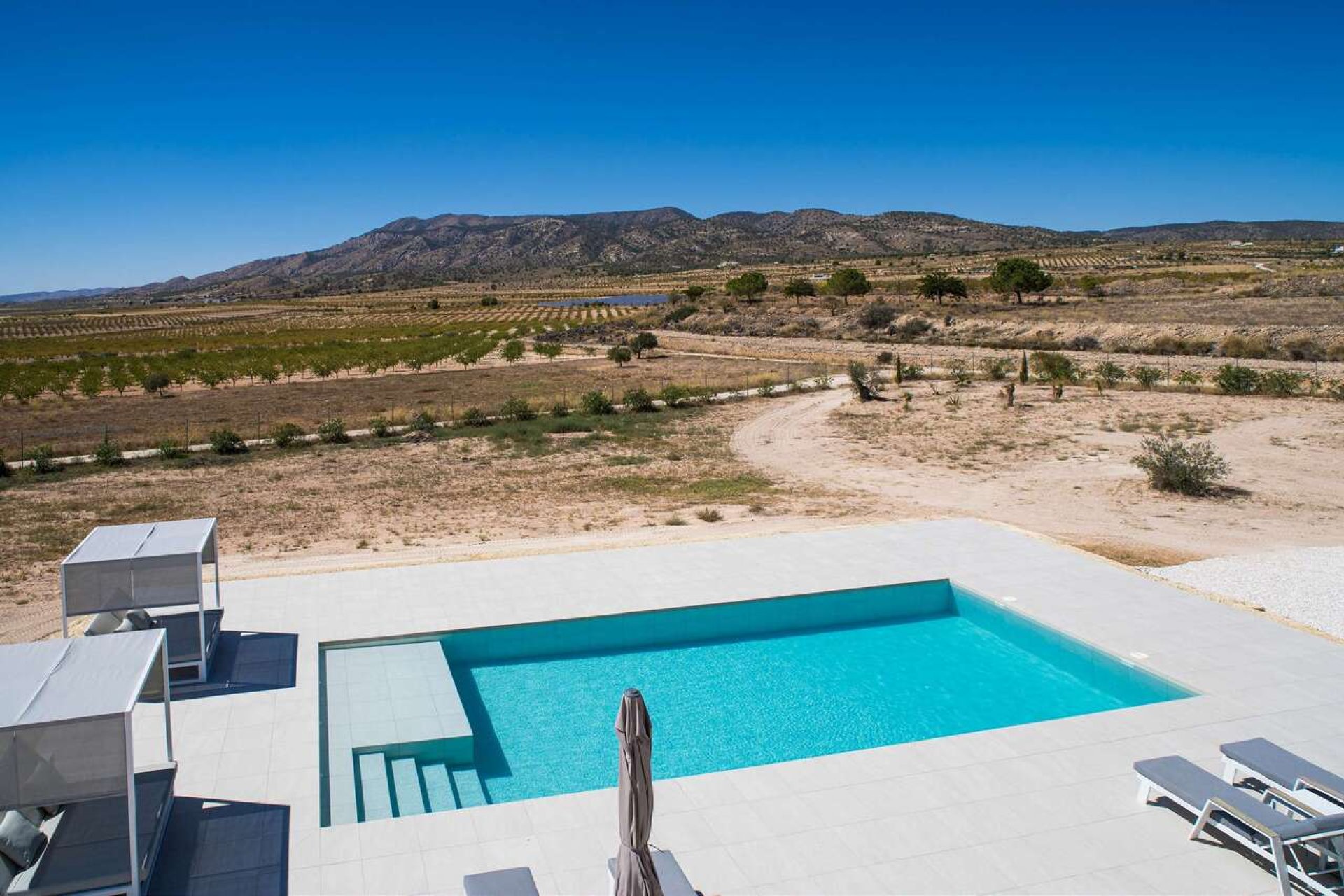 Segunda mano - Villa -
Pinoso - Inland