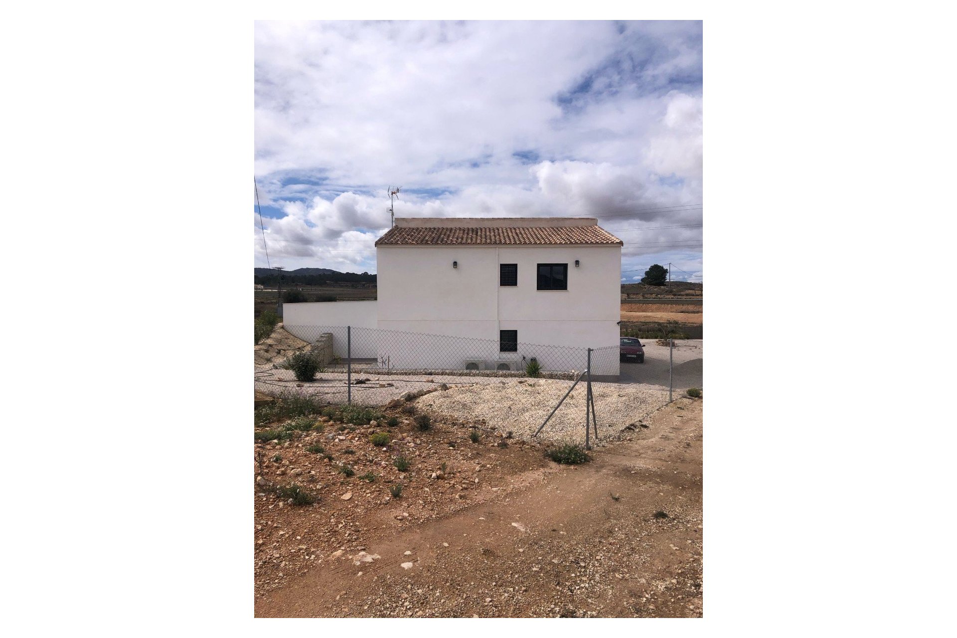 Segunda mano - Villa -
Pinoso - Inland