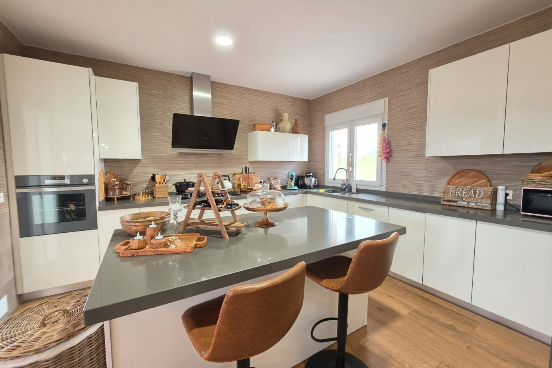 Segunda mano - Villa -
Pinoso - Inland