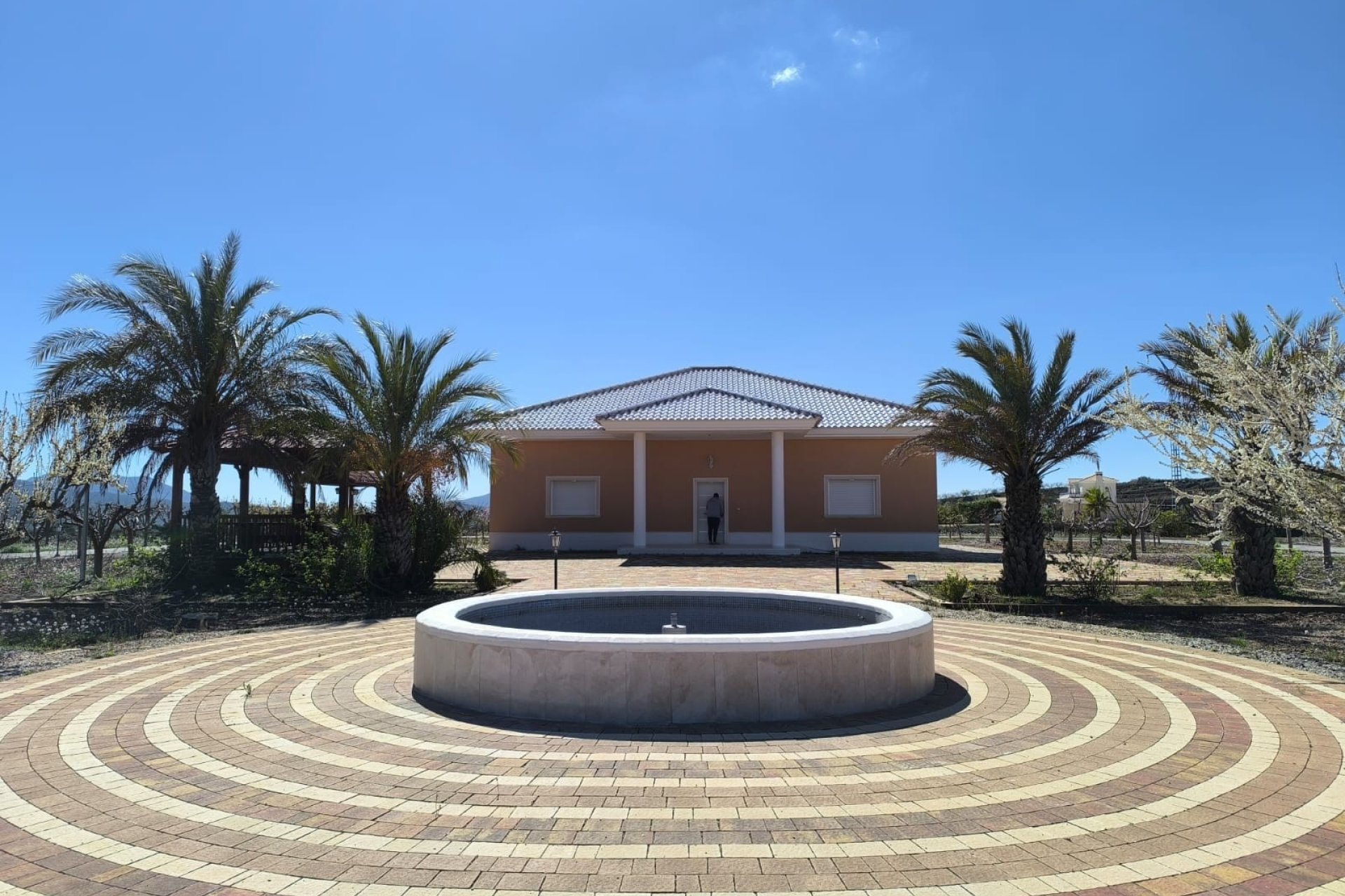 Segunda mano - Villa -
Pinoso - Inland