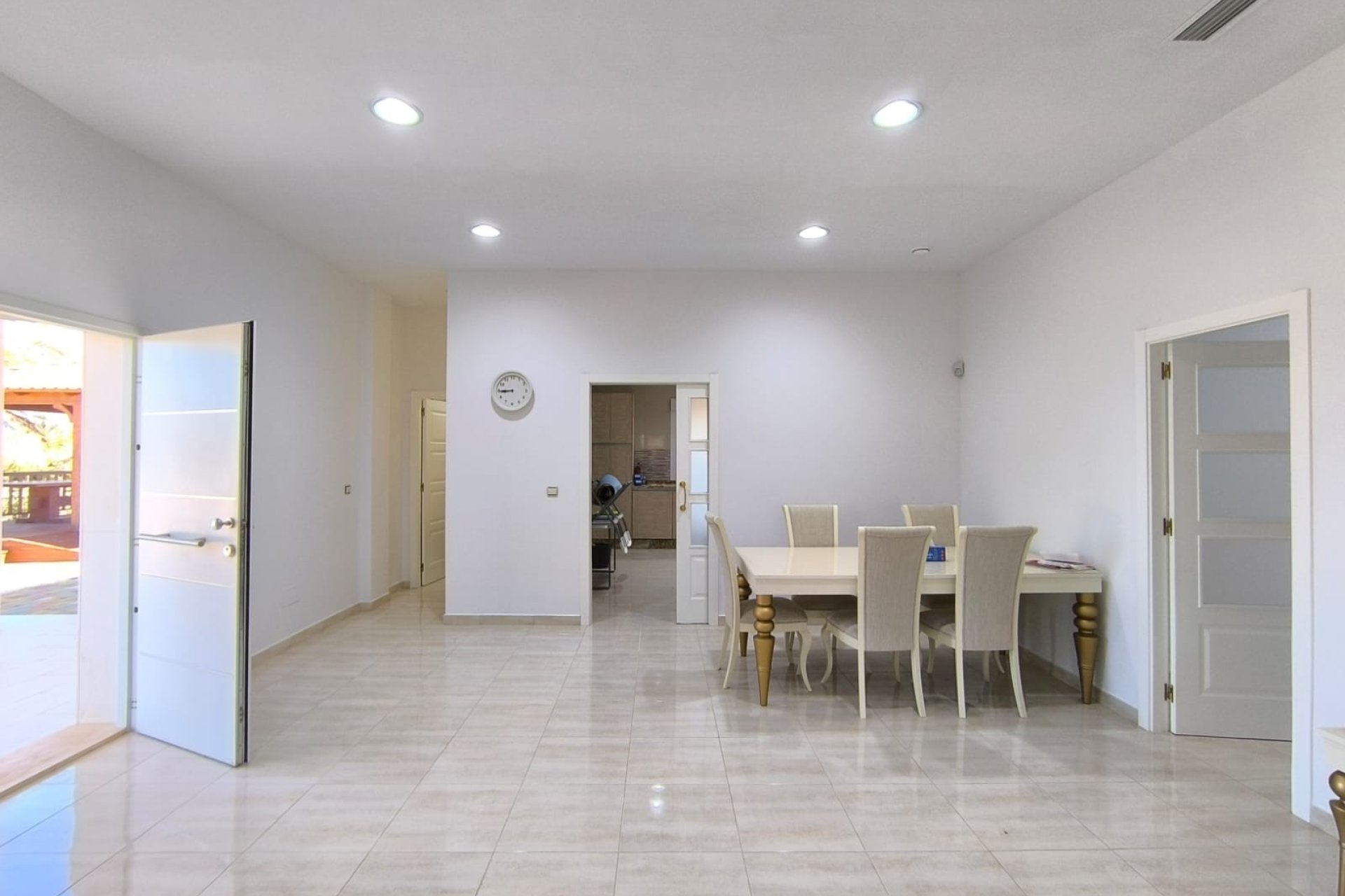 Segunda mano - Villa -
Pinoso - Inland