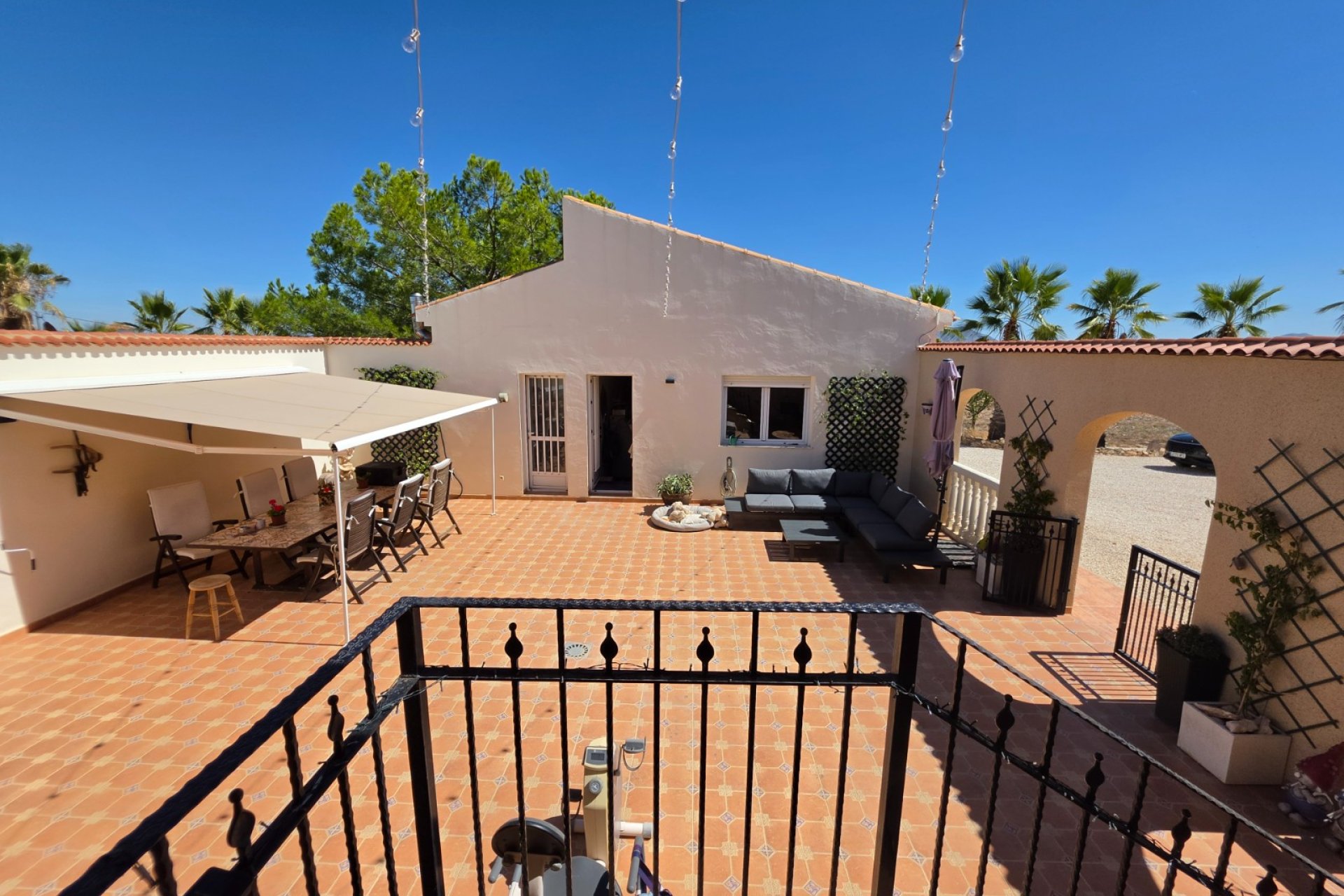 Segunda mano - Villa -
Pinoso - Inland