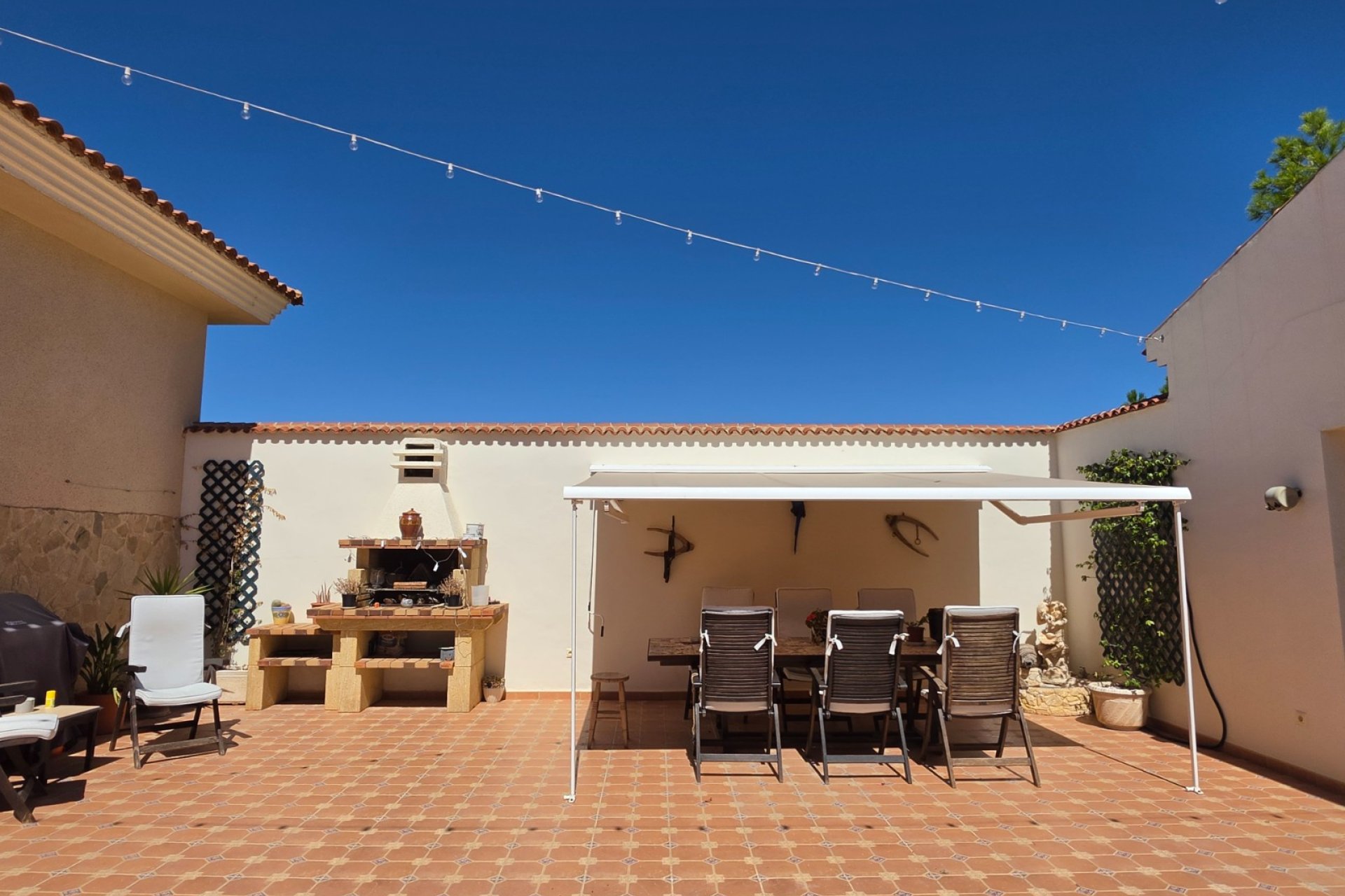 Segunda mano - Villa -
Pinoso - Inland