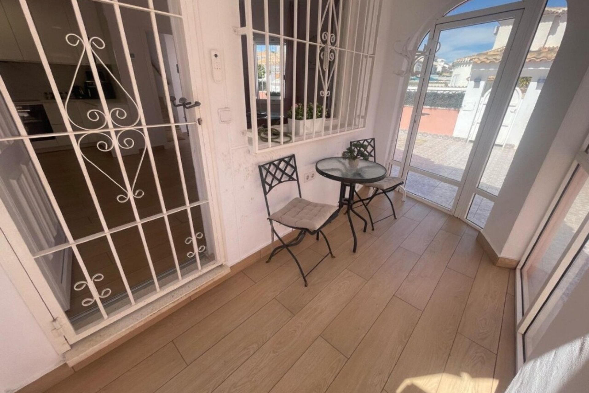 Segunda mano - Villa -
Playa Flamenca - Costa Blanca