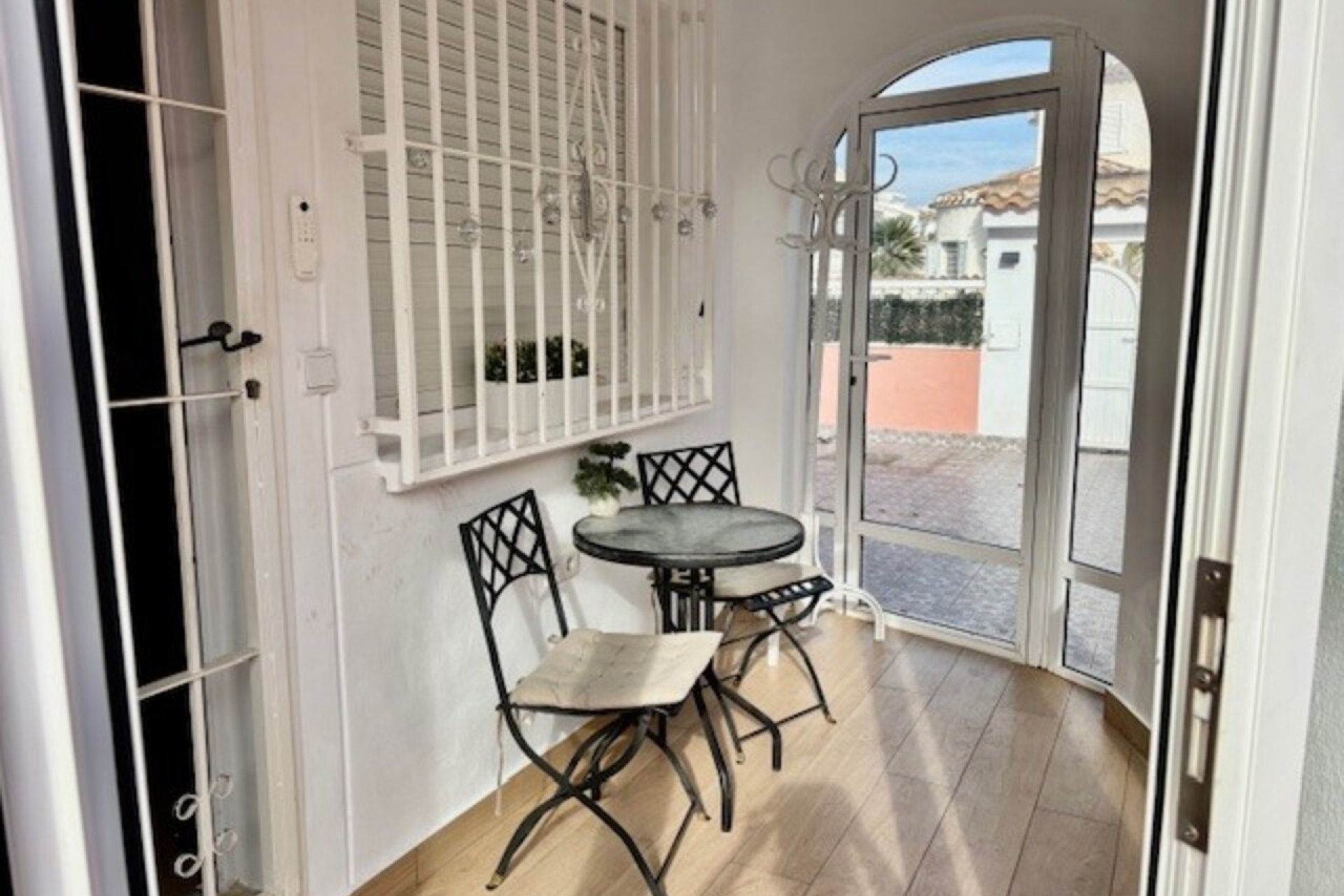 Segunda mano - Villa -
Playa Flamenca - Costa Blanca