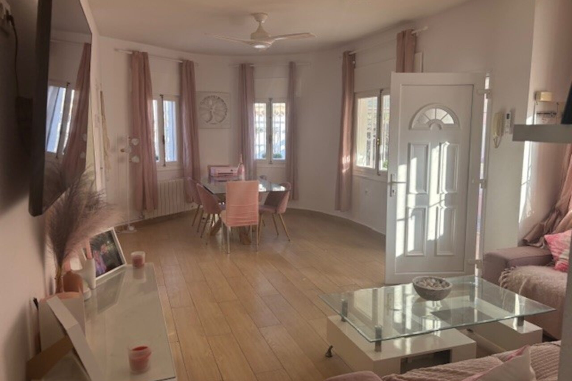 Segunda mano - Villa -
Playa Flamenca - Costa Blanca