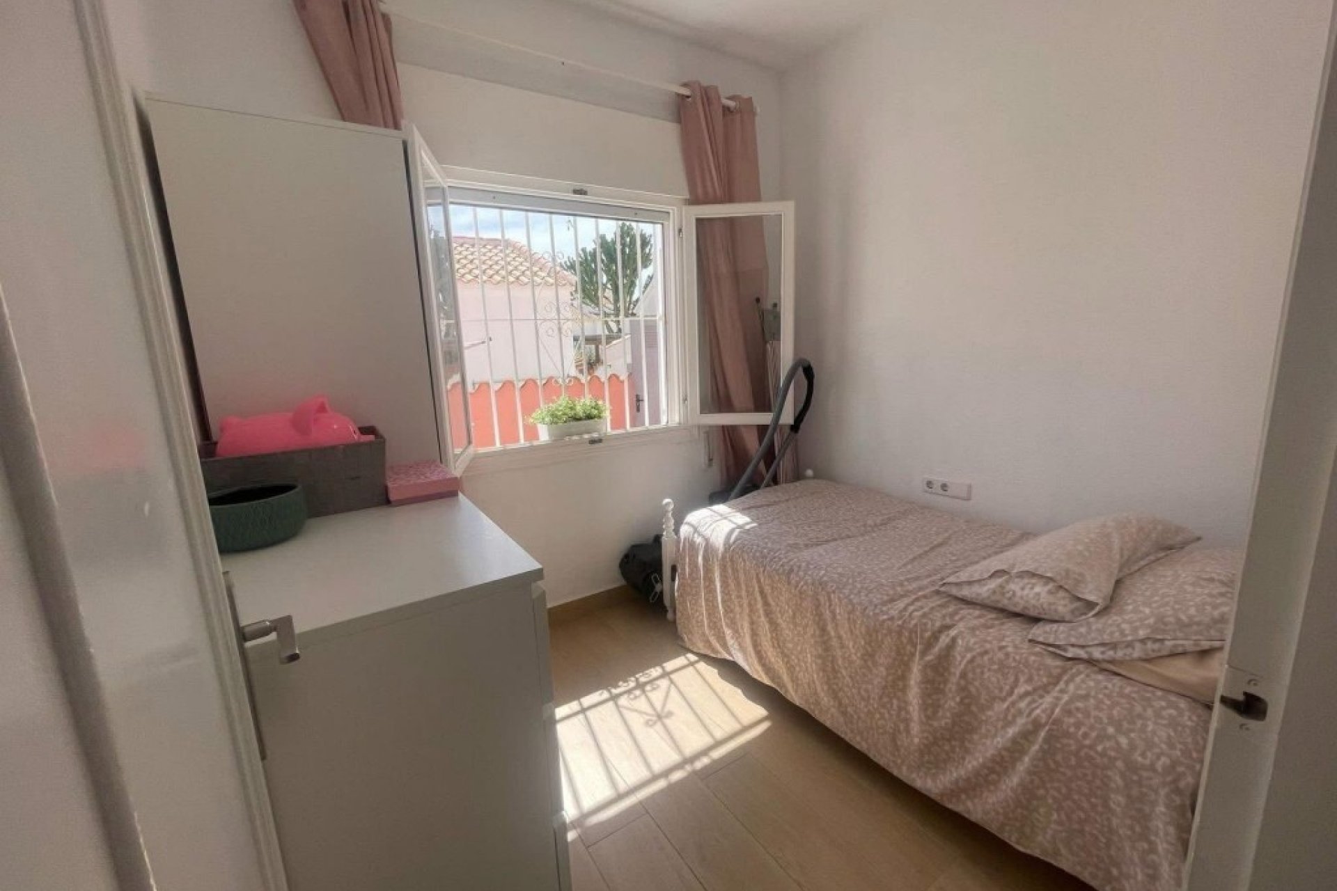 Segunda mano - Villa -
Playa Flamenca - Costa Blanca