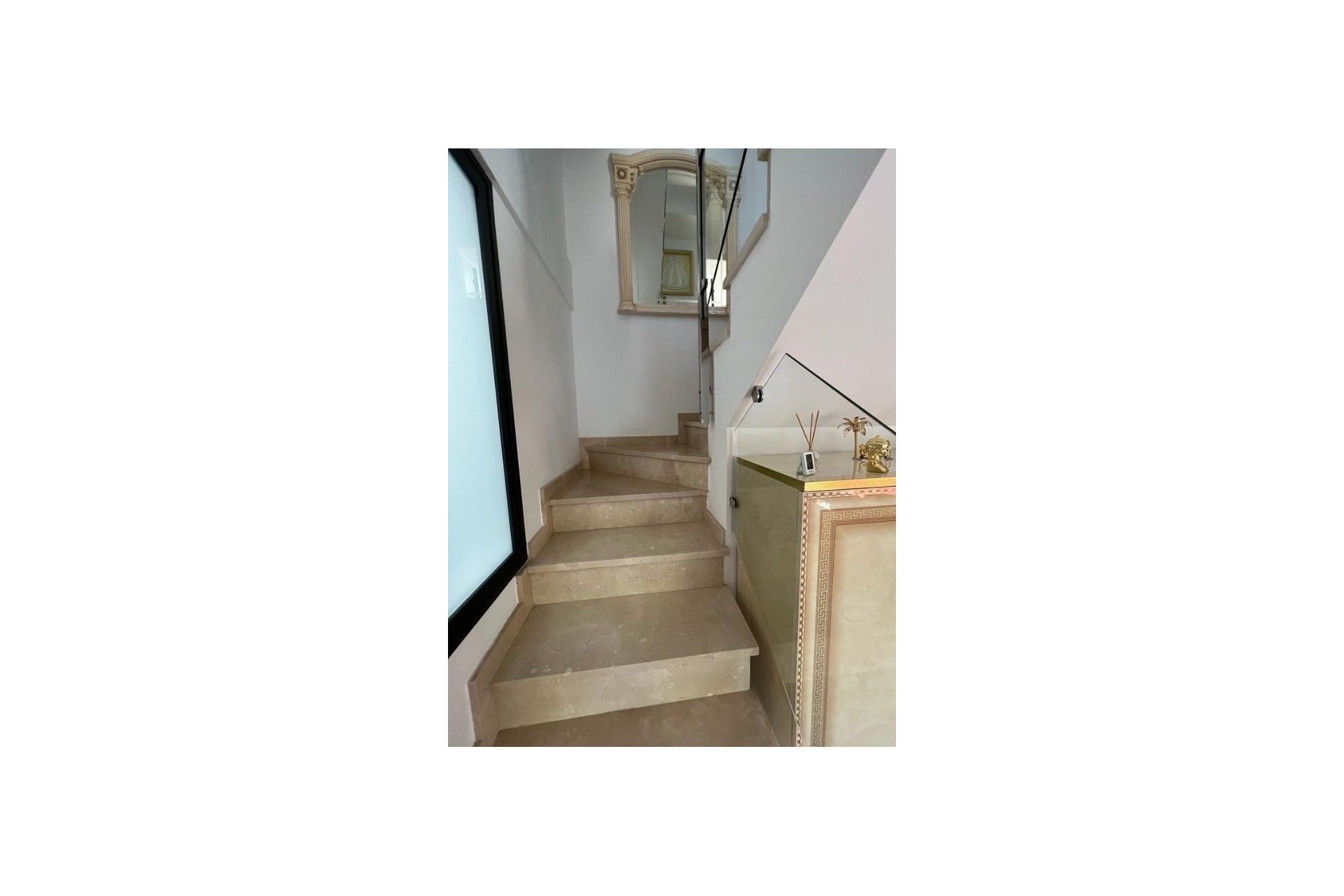 Segunda mano - Villa -
Polop - Costa Blanca