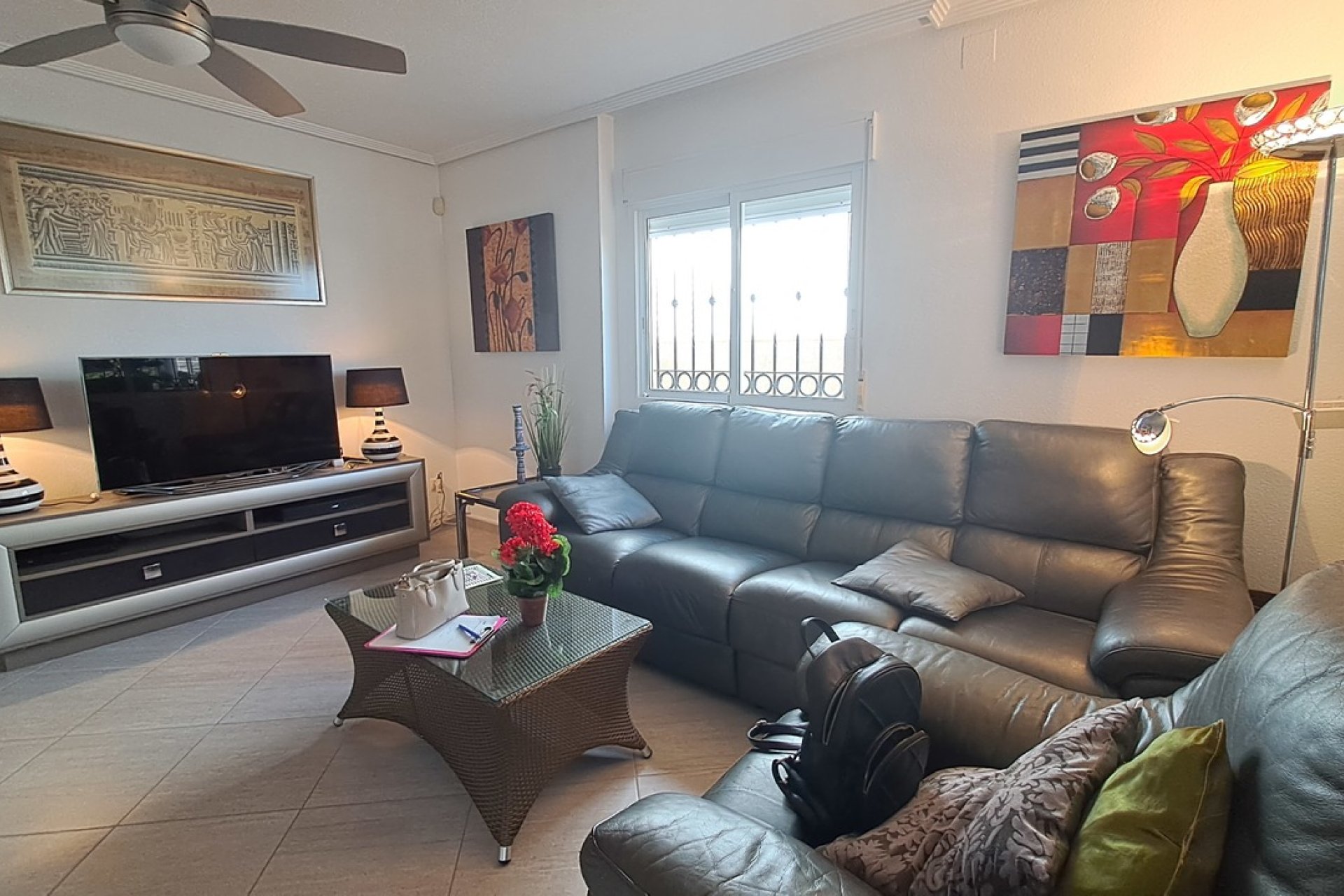 Segunda mano - Villa -
Punta Prima - Costa Blanca
