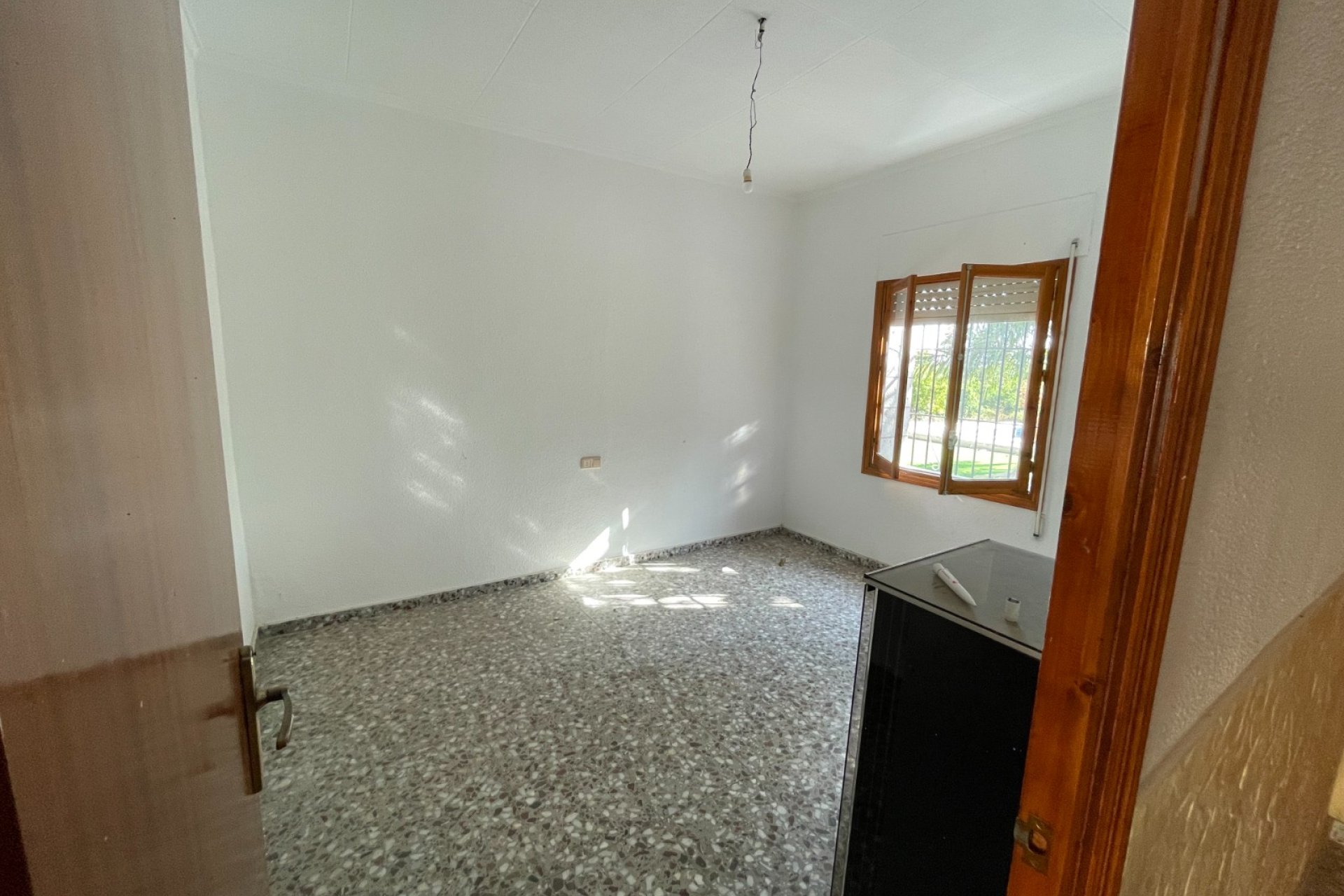 Segunda mano - Villa -
Redován - Inland