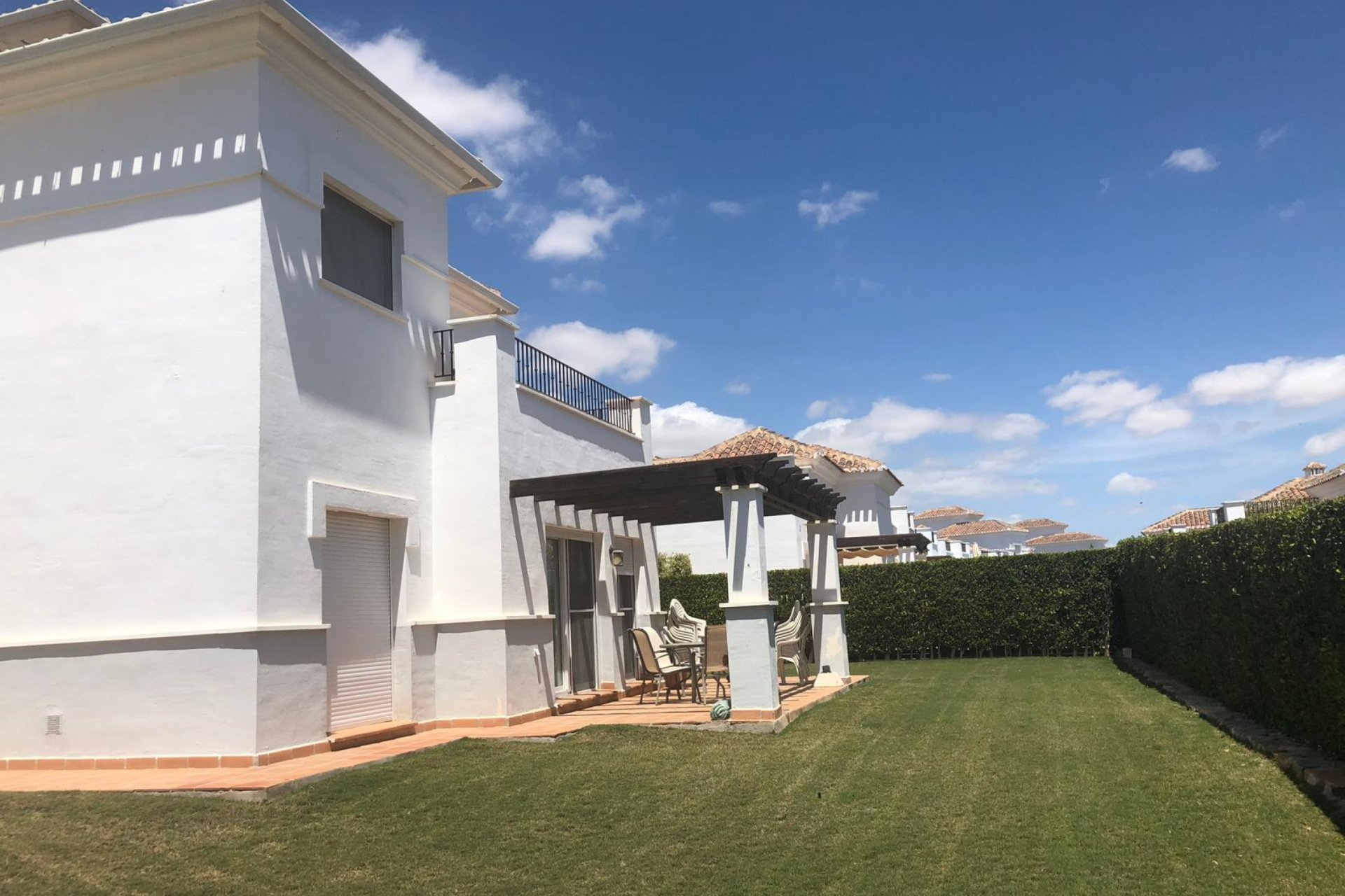 Segunda mano - Villa -
Roldan - Inland