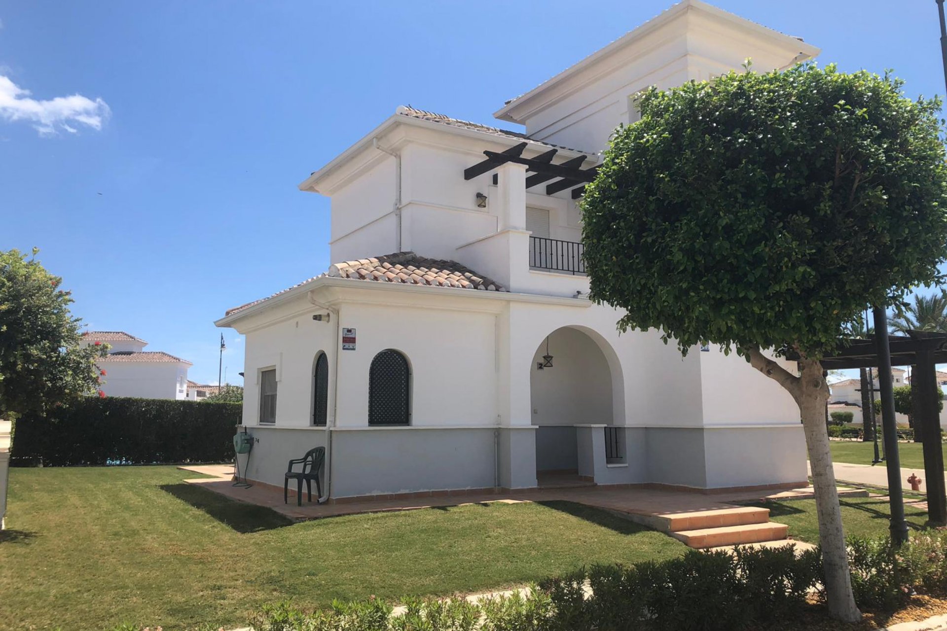 Segunda mano - Villa -
Roldan - Inland
