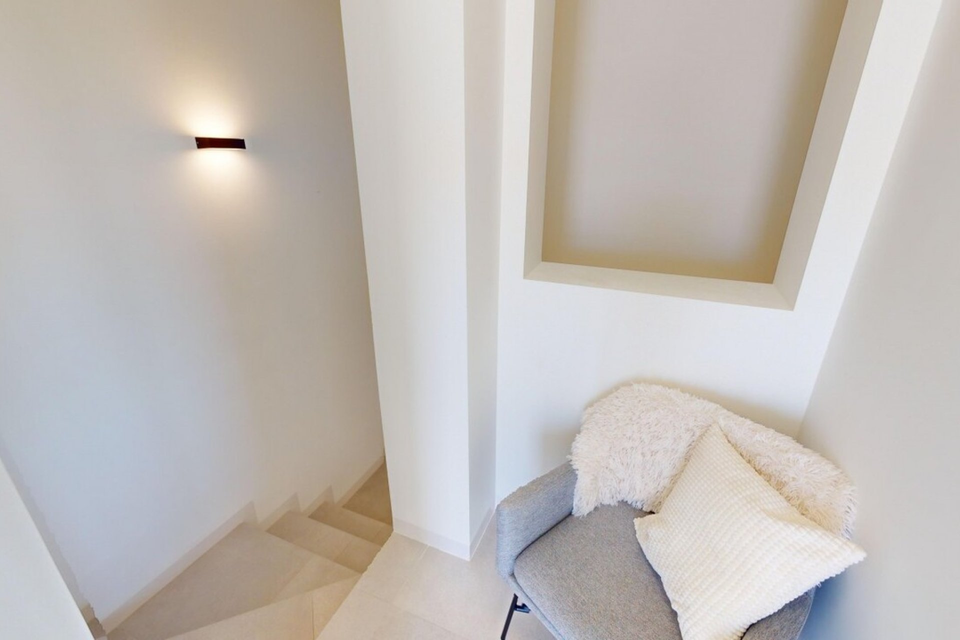 Segunda mano - Villa -
Roldan - Inland